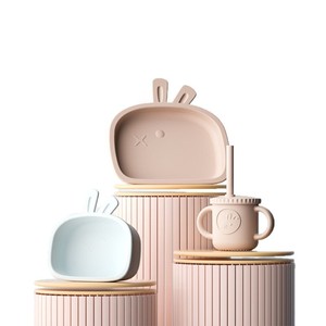 Nuevas llegadas: Set de cuenco y cuchara de succión fuerte, ecológico y adorable, babero, taza, plato y cuenco de silicona para bebé al por mayor - Product Image 4