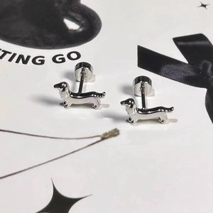 Boucles d'oreilles populaires pour petits chiens de type <span class=keywords><strong>Teckel</strong></span>, style dessin animé mignon, polyvalentes pour usage quotidien des adultes, vente en gros - Product Image 3