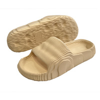 Vendeur chaud Designer Logo personnalisé couleur diapositives sandale pour hommes, pantoufles imprimées personnalisées diapositives chaussures