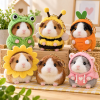Breloques en peluche cochon d'Inde en gros, assortiment de porte-clés de costume, série de collection pour présentation en magasin et marque privée