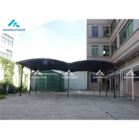 Double abri d'auto automatique en aluminium Cadre métallique avec couverture de garage pliable en bois traité sous pression naturel pour abri de voiture