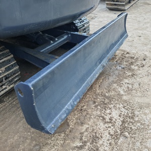 Mini-excavatrice sur chenilles Komatsu PC56 d'occasion 2022, presque neuve, 5,6 tonnes, petite pelle hydraulique, faible nombre d'heures de travail, avec ligne de marteau - Product Image 3