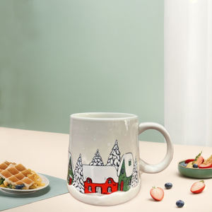 Venta caliente lindo dibujos animados Beige verde <span class=keywords><strong>pueblo</strong></span> nieve árbol invierno casa Navidad decoración cerámica saludo café agua taza conjunto - Product Image 2