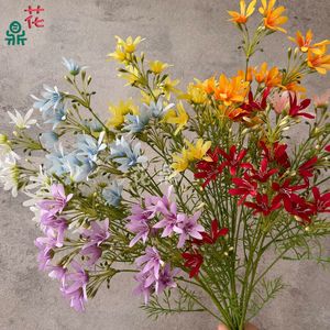 Orchidées artificielles Hua Ding en soie plastique pour mariage, décoration intérieure et arrangements floraux - Product Image 1