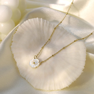Stainless Steel Flower Pearl Necklace For Women Gold Plated O Chain Everyday Wear - Product Image 3