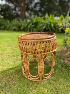 Taburete Rústico Hecho a Mano de Ratán con Cojín de Jacinto de Agua, Asiento de Mimbre Tejido Estético, Muebles Sostenibles para Decoración Boho - Product Image 5
