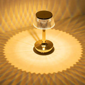 Lámpara de Escritorio Creativa de Metal con Forma de Hongo, con Carga USB Táctil, para Dormitorio, Bar, Iluminación Ambiental para el Hogar - Product Image 3