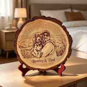 Ornement en bois naturel gravé au laser avec portrait personnalisé, souvenir photo de famille ou d'animal de compagnie, décoration de table rustique, cadeau souvenir - Product Image 1