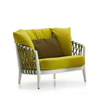 Ensemble de salon de jardin en rotin tressé avec cadre en aluminium de style nordique, table basse et chaises longues imperméables, mobiles pour villas et jardins