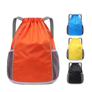 Sac à cordon professionnel avec logo, sacs de sport en polyester personnalisés, sac à dos à cordon personnalisé avec fermeture éclair - Product Image 1