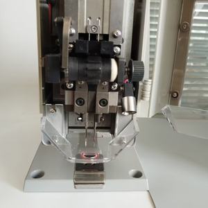 Rollo de Grapas para Máquina de Coser, Herramienta para Fijar Etiquetas de Jeans, Herramienta para Crear Efecto Desgastado <span class=keywords><strong>en</strong></span> Prendas Vaqueras, Grapadora T-800 - Product Image 6