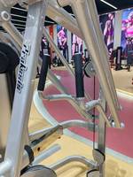 Máquina de Entrenamiento de Resistencia con Placas de Acero Mpks CXA28 con Características de Seguridad para Ejercicios y Entrenamiento Corporal