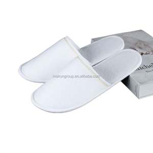 Mairun – Usine d'origine, personnalisation par broderie, pantoufles de mariage classiques en velours de coton blanc jetables, à bout ouvert, souples - Product Image 5