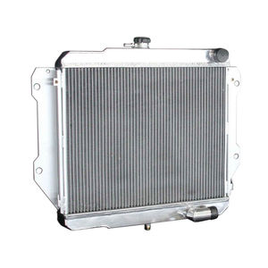 Radiateur en aluminium <span class=keywords><strong>pas</strong></span> <span class=keywords><strong>cher</strong></span> d'usine pour Daihsu Fourtrak Rocky F70 F73 F75 F78 F80 F85 Soft Top (F7, F8) Hard Top Hardtop 1984-1998 - Product Image 1