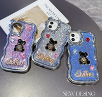 Porte-clés en résine personnalisé de luxe OEM avec étui de téléphone portable en TPU ondulé électroplaqué, résistant aux chocs et étanche, pour plusieurs marques
