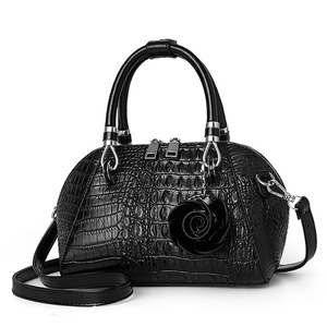 Shichen Luggage Bolso de mano para mujer con diseño de cocodrilo rojo, bolso de hombro suave mediano, bolso cruzado para uso diario, verano 2023 - Product Image 3