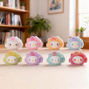 Barang-barang Dekoratif Selebriti Internet Figurine Lucu Kerajinan Resin Ornamen Kecil Dekorasi Meja Kantor - Product Image 1