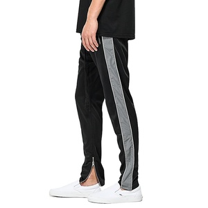 กางเกงกีฬาขาสั้นสำหรับผู้ชาย,แถบสะท้อนแสง - Product Image 1