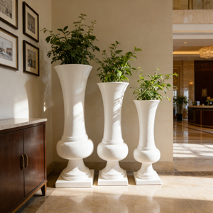 Set di Vasi in <span class=keywords><strong>Ceramica</strong></span> Bianca Classici Moderni, Finitura Lucida, Forma a Tromba, Base Quadrata, <span class=keywords><strong>Vaso</strong></span> Alto da Terra per Esposizioni di Matrimoni ed Eventi - Product Image 1