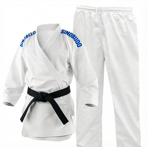 Uniforme de Karate con Logotipo Personalizado para una Ligereza Óptima y un Rendimiento Superior, Reversible con Dos Lados Usables, Ventilación Cortada con Láser - Product Image 2
