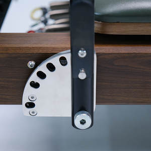 Lit de réformateur de Pilates professionnel de l'usine chinoise Équipement de studio de Yoga Pilates Durable Bon prix Vente de réformateur de Pilates - Product Image 5