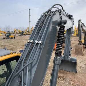 Excavatrice Hyundai R305LC 9T 30 tonnes d'occasion avec moteur Cummins Tier 4 Final et DPF DEF, conforme aux normes US et EU pour projets 2024 - Product Image 5