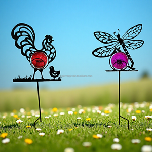 ไฟ LED ประดับสวนรูปไก่โลหะพลังแสงอาทิตย์รูปไก่สีสันสดใสสร้างบรรยากาศกลางแจ้งแบบเสียบปลั๊กตกแต่ง - Product Image 3