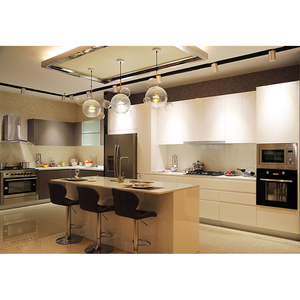 China Manufacturer Fiber Board High Gloss Lacquer Kitchen Cabinet Designs Carpentry and Joinery