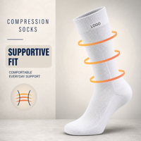 Chaussettes de sport respirantes en coton pour hommes, avec logo personnalisé à faible MOQ, pour le basketball et la course, avec positionnement du logo sur le dessus ou le corps de la chaussette