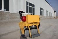 Compacteur routier à moteur essence pour chantier