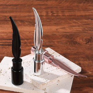 Botella de delineador de ojos líquido con aplicador Contenedor de embalaje cosmético personalizado Contenedores de delineador de Ojos de lujo - Product Image 6