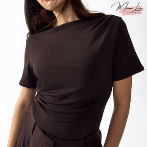 Haut de maternité en jersey drapé pour la <span class=keywords><strong>grossesse</strong></span> et l'allaitement, à manches courtes, asymétrique, col rond, style t-shirt - Product Image 1
