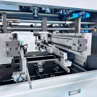 Machine automatique de formage et de pose de boîtes rigides vierges pour boîtes rigides à col en V pour cadeaux de chocolat noir texturé mat
