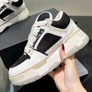 Dernière Version – Chaussures Décontractées de Luxe à Semelle Épaisse, Logo Personnalisé, Haute Qualité, Respirantes, Antidérapantes, à Lacets, Rehaussantes, Exclusives - Product Image 4