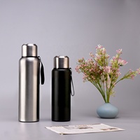 Bouteille isotherme en acier inoxydable grande capacité pour l'extérieur avec sangle de transport, couvercle sans BPA, anti-fuite, pour le camping