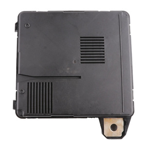 Caja de fusibles Renault 8200306033 para Scenic Megane Motor 4 Cilindros Encendido Estándar - Product Image 4