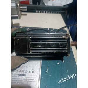 NOUVEAU Moteur servo Estun EMJ-04APB22 400W 3000RPM - Product Image 1