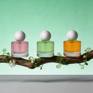 Parfum féminin moderne, frais, floral et fruité, longue tenue, écologique, mignon, pur et séduisant - Product Image 2