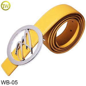 Fibbia per Cintura Personalizzata con Lettere Intagliate, Accessorio Rotondo in Metallo Lucido con Logo, Fibbie Western con Nome e Cintura in Pelle - Product Image 5