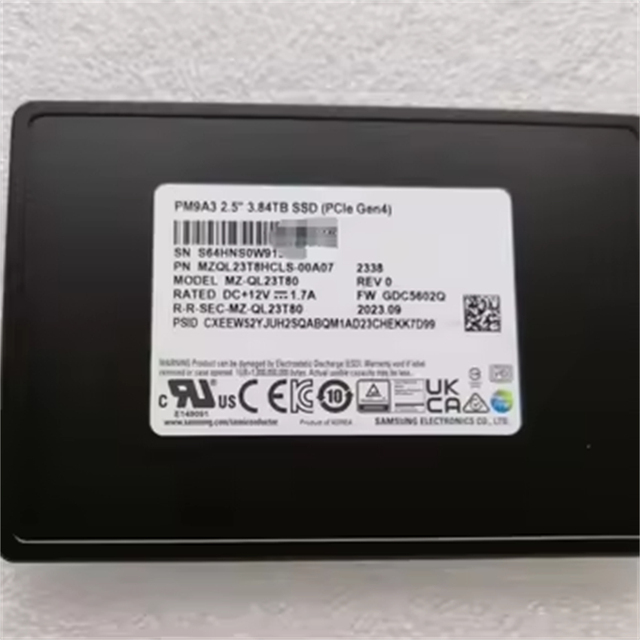 Mzilt7T6Hala-00007 Enterprise Server 7.68T SAS Internal SSD 4U Case New High Performance 550MB/s Read/Write Speed 2.5" 1-3 Years