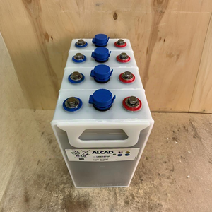 Batería recargable alcalina de níquel-cadmio (NiCd) de descarga media KGM32P ALCAD Vantex 1.2V 32AH VTX1M32 KM32P para UPS - Product Image 4