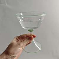 Verre à vin soufflé à la main avec bord vert - Design européen - Résistant à la chaleur - Capacité de 180 ml - Pour la maison, le bar et les occasions spéciales - Marque Jingyi
