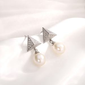 KAMMY Boucles d'oreilles clous en argent sterling 925 plaqué or de haute qualité, triangle de 7,5 à 8 mm, unisexe, à porter tous les jours pour un anniversaire - Product Image 3