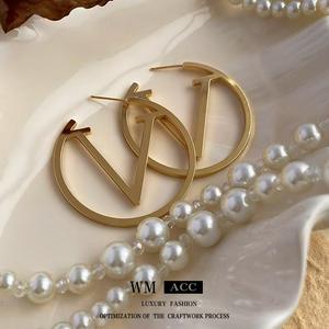 Trendy modemerk 5cm 18k verguld V nieuwste stijl oorbellen designer grote oorbellen - Product Image 6