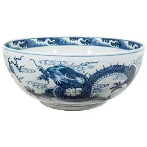 Сине-белая традиционная китайская фарфоровая чаша с драконом
