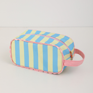 Bolsa de Cosméticos de Poliéster <span class=keywords><strong>a</strong></span> Rayas Personalizada de Moda, Bolsa de Maquillaje Portátil con Volantes y Correa para la Muñeca - Product Image 3