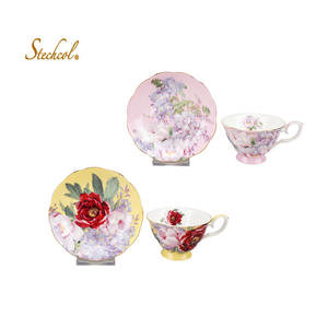 طقم فنجان وصحن قهوة بتصميم الزهور من Stechcol، مصنوع من الخزف الصيني الجديد (New Bone China)، مناسب للشاي والقهوة واللاتيه وقابل للتخصيص - Product Image 3