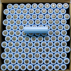 Su misura 3.7v 5000mah 1200mAh Flat Top 21700 batterie agli ioni di litio ad alta capacità ricaricabile agli ioni di litio - Product Image 2
