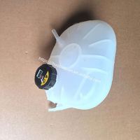 Suku Cadang Mobil Berkualitas Tinggi 25430 F2400 Rakitan Tangki Radiator Mobil Reservoir Avante I30 25430F2400 25430-F2400 untuk kia