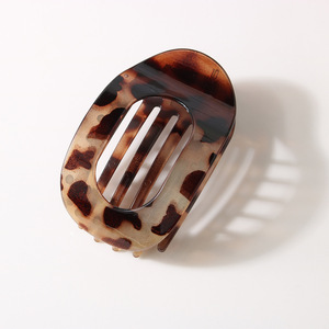 Elegant Design Hair Clips for Women Girls Custom Wholesale European American <strong>Leopard</strong> Print Hair <strong>Claw</strong> - Product Image 2